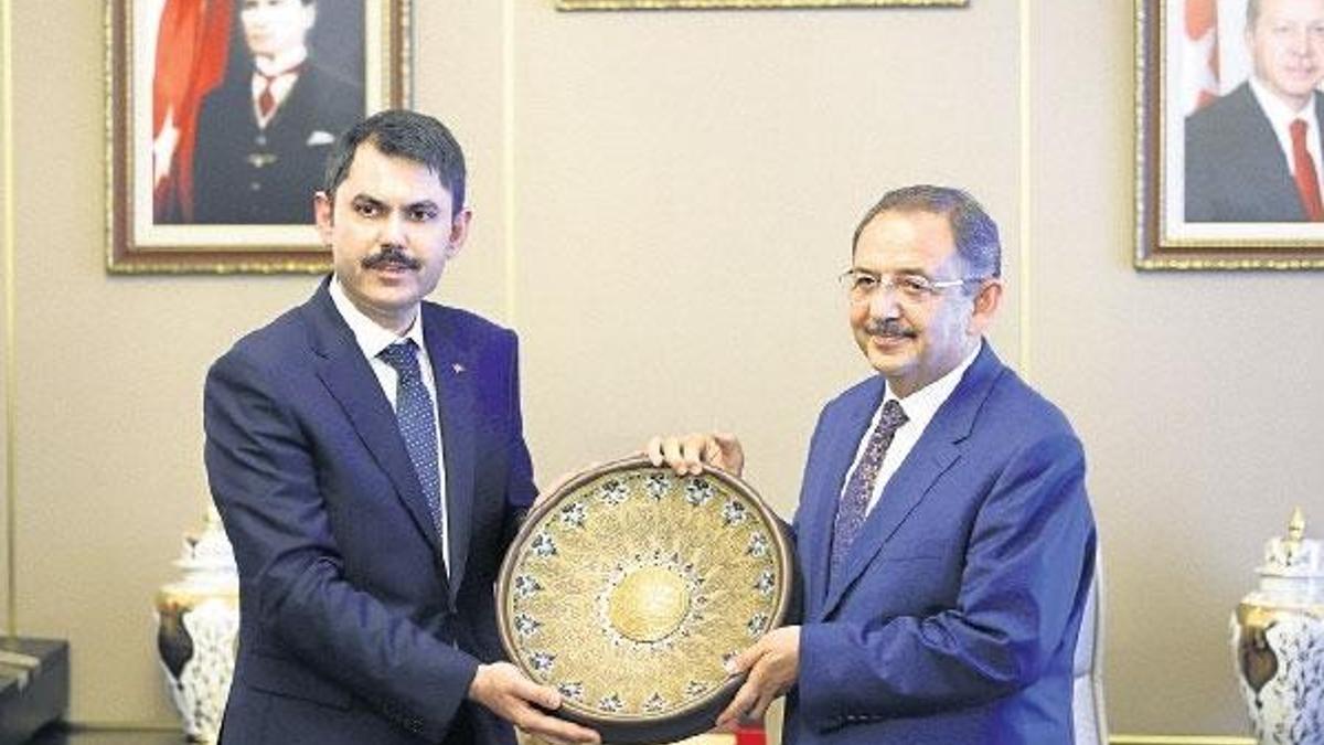 ‘Kurum’sal sevinç