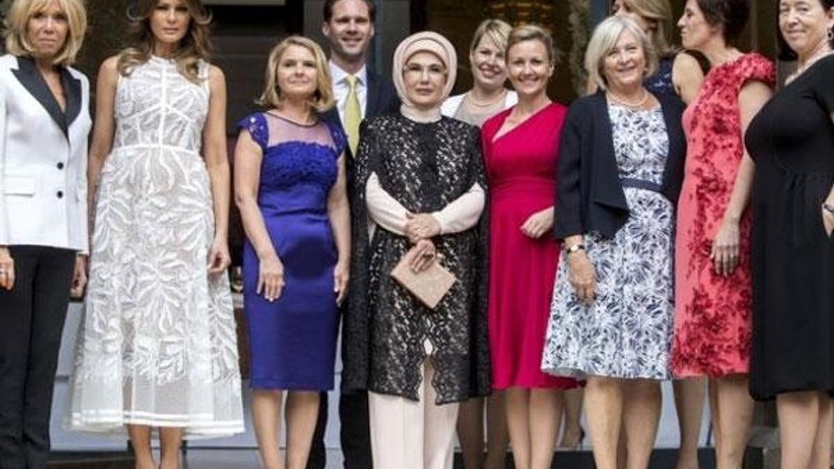 Brüksel'deki First Lady ailesi fotoğrafına o isim damga vurdu