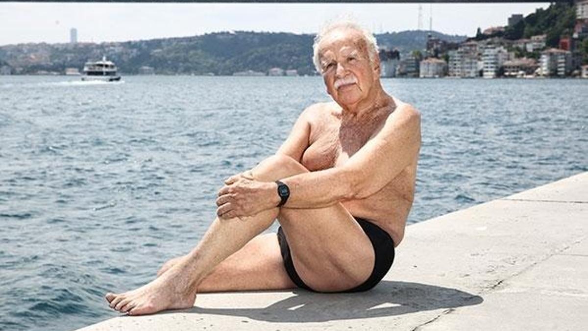 Boğaz’ı 30 yıldır geçen 89’luk yüzücü