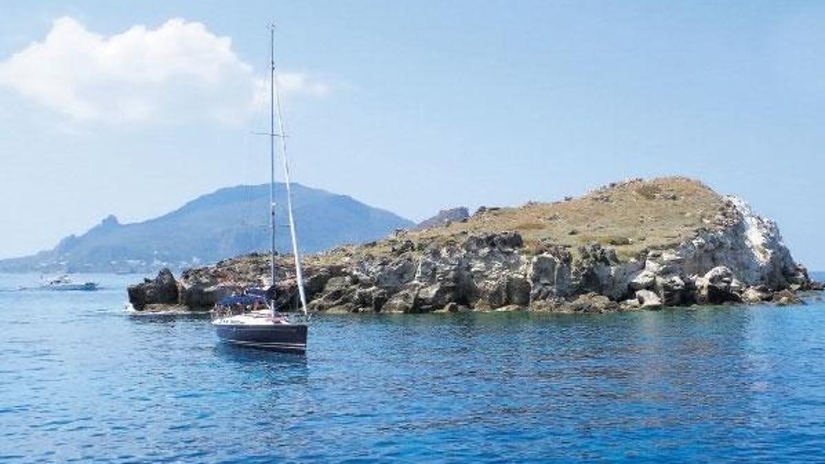 Göçmenin zengini yelkenliyle kaçıyor
