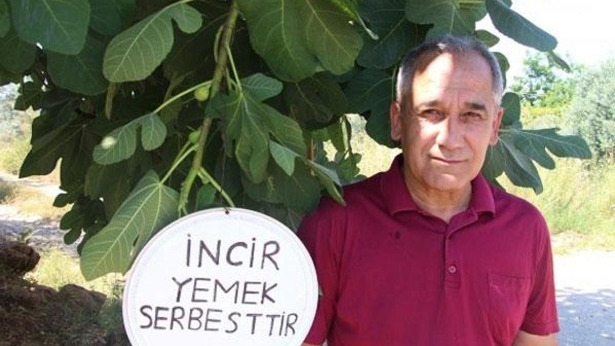Kimse yemeyince bahçesine tabela astı
