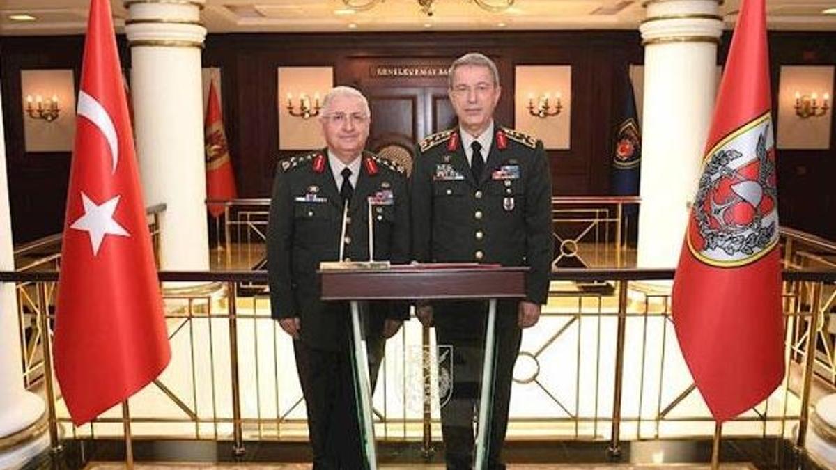 Hulusi Akar, Genelkurmay Başkanlığı görevini devretti