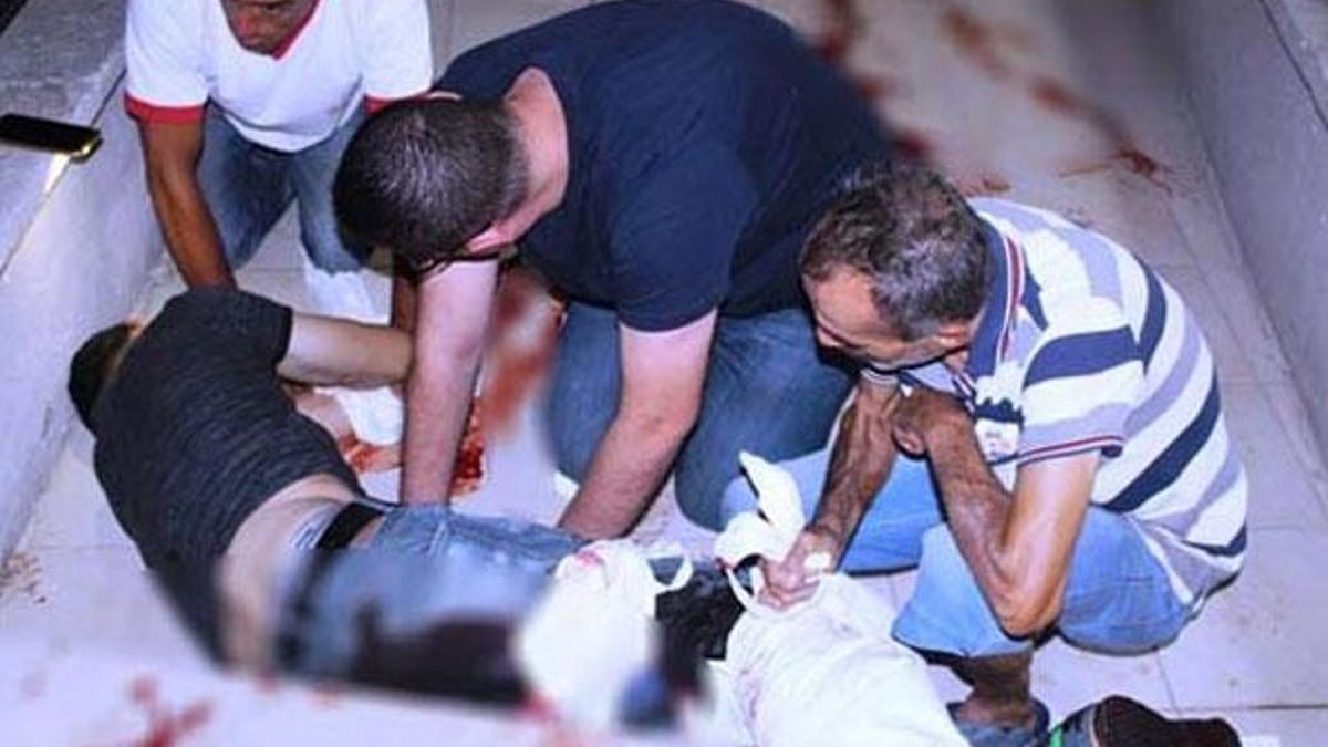 2 ay önce boşandığı eşini ve arkadaşını bıçakladı