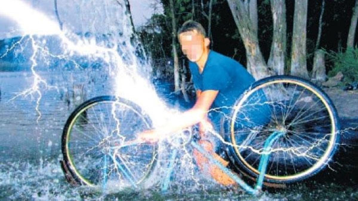 Üstüne alev topu düştü