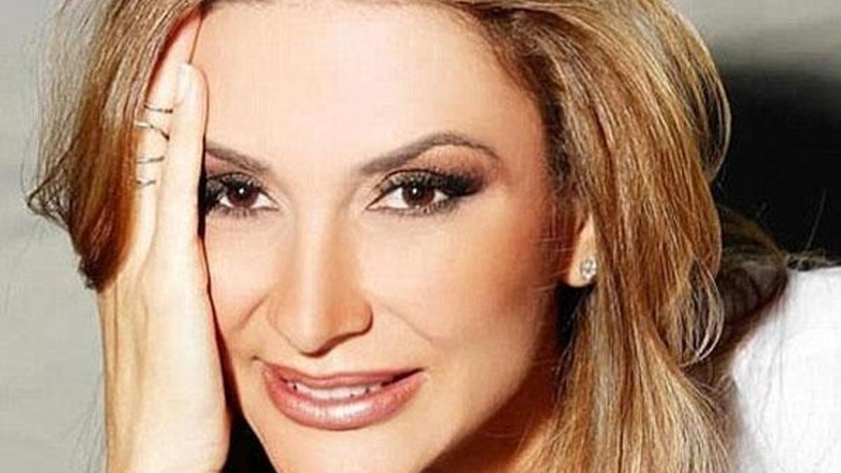 Meğer sevgilisiyle beraber yapmış!