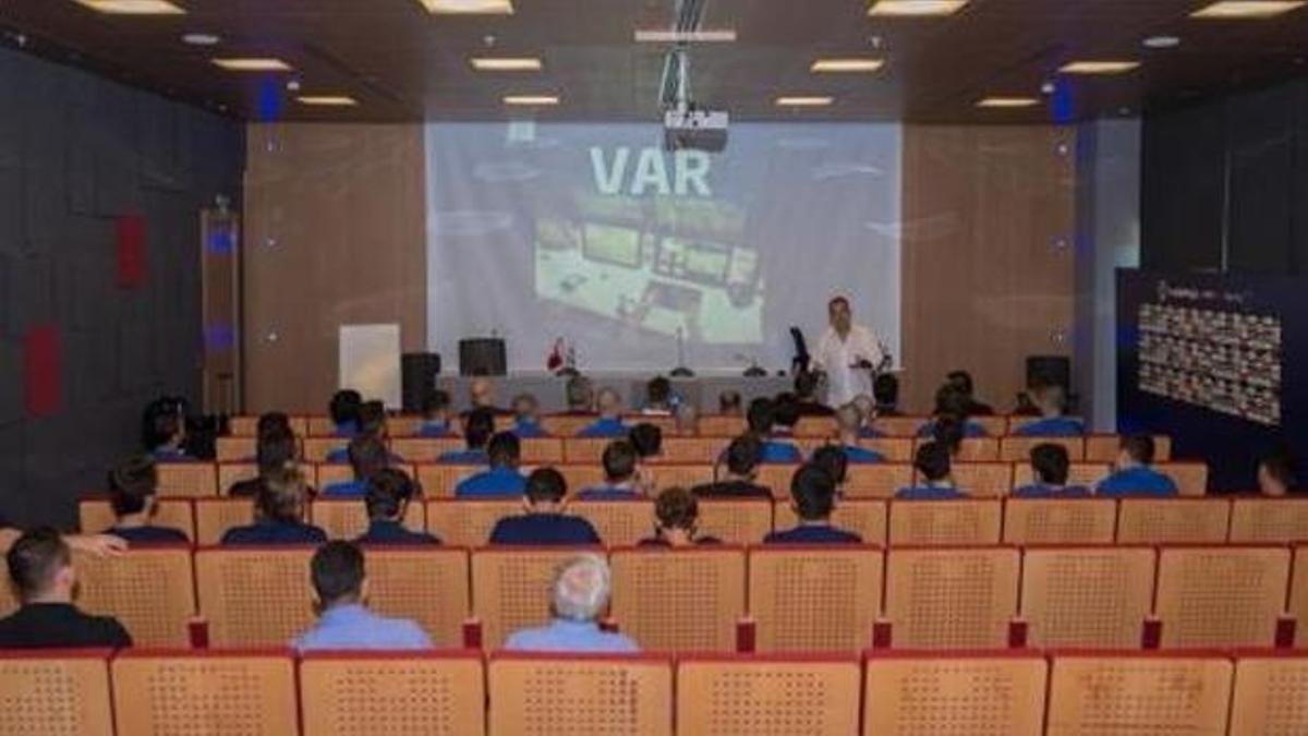Süper Lig kulüpleri VAR eğitimi alıyor