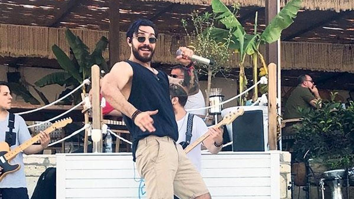 Rıza’dan dans!