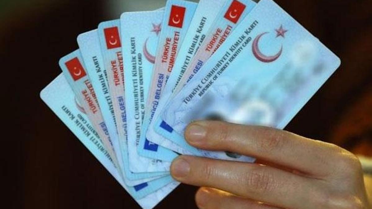 Binlerce kişi nüfus müdürlüklerine koştu...