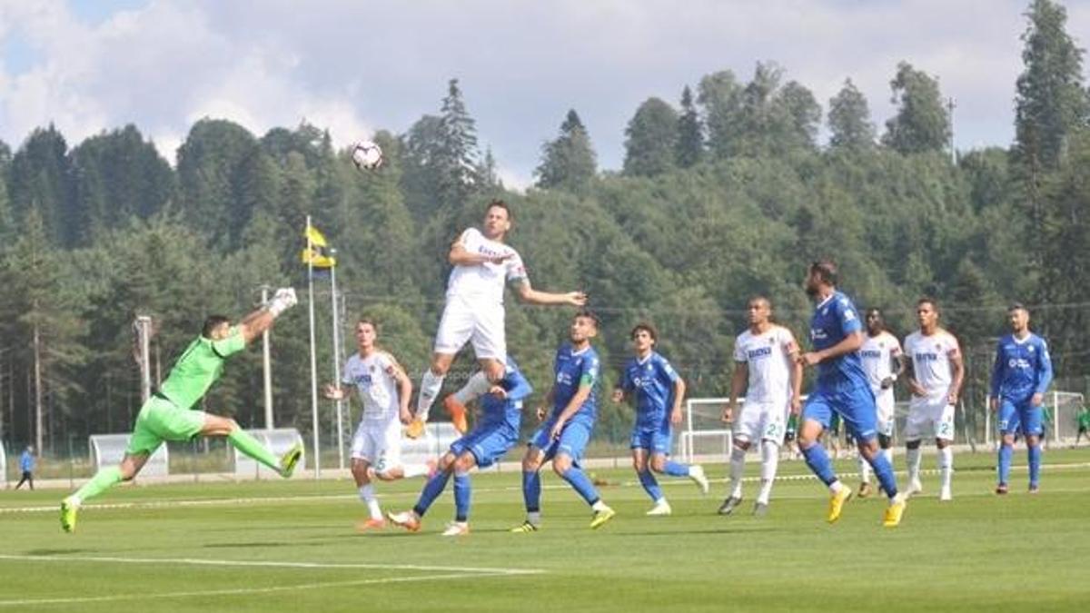 Alanyaspor hazırlık maçında gol yağdırdı
