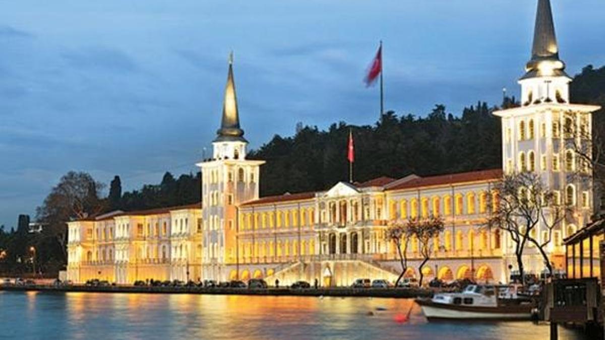 Kuleli Askeri Lisesinde görev yapan askerler akşam yemeğinden zehirlendi