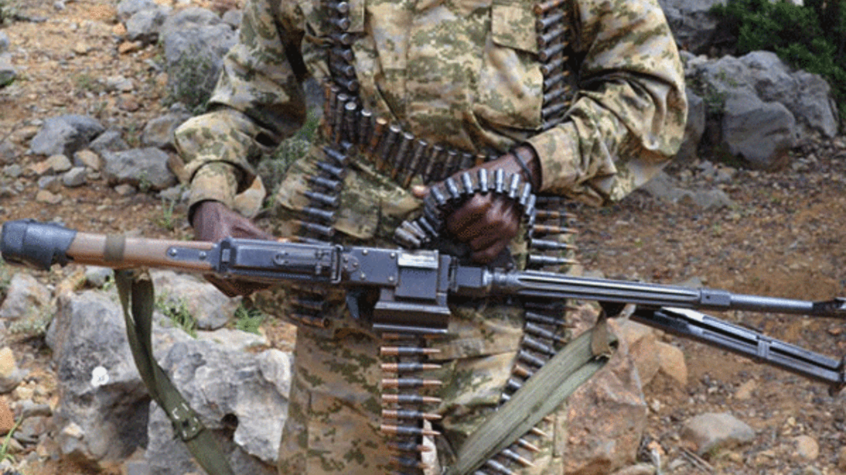 Somali'de El Şebab askeri üste katliam yaptı