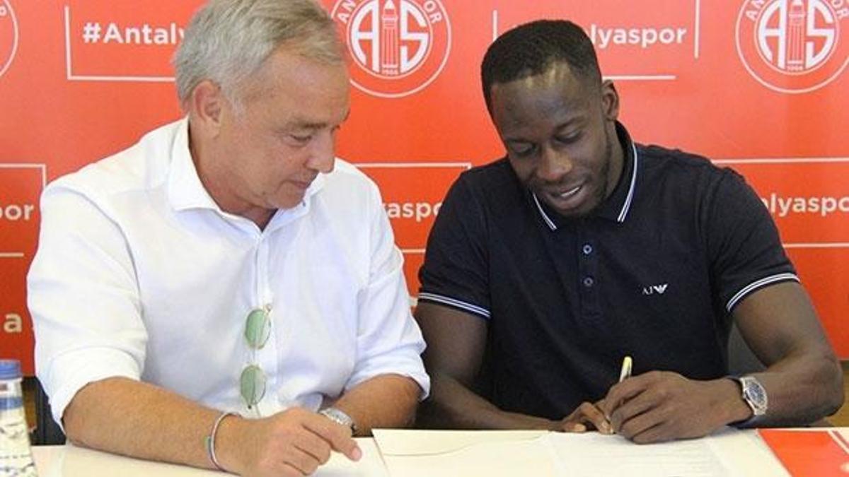 Antalyaspor, Cissokho ile imzaladı