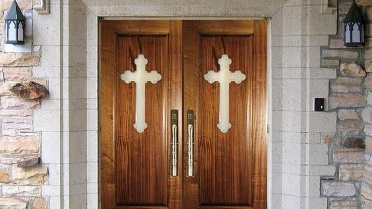 Kilise çalışanlarına çocuk istismarı operasyonu
