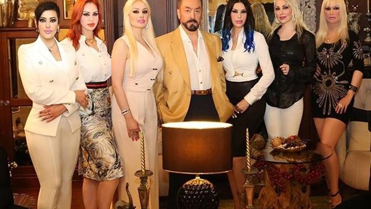 Son dakika! Adnan Oktar 'Kediciklerden' kan örnekleri alıp...