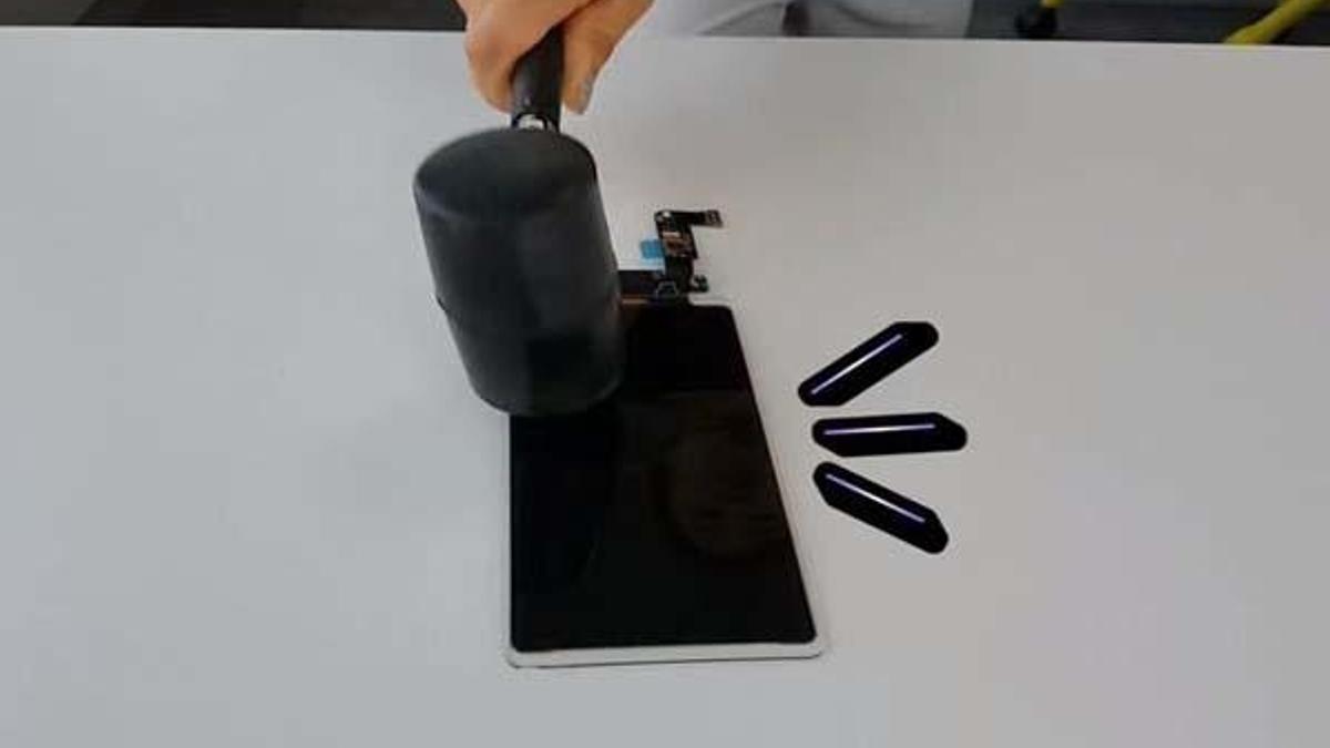 Samsung kırılmayan telefon ekranı geliştiriyor