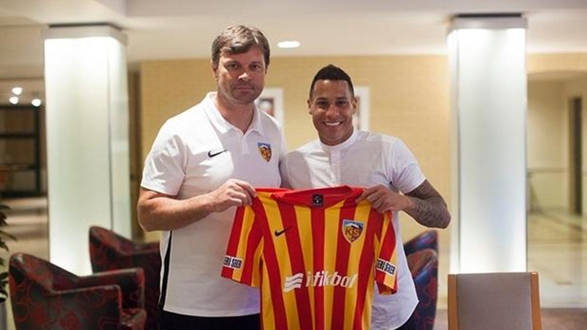 Tjaronn Chery imzayı attı