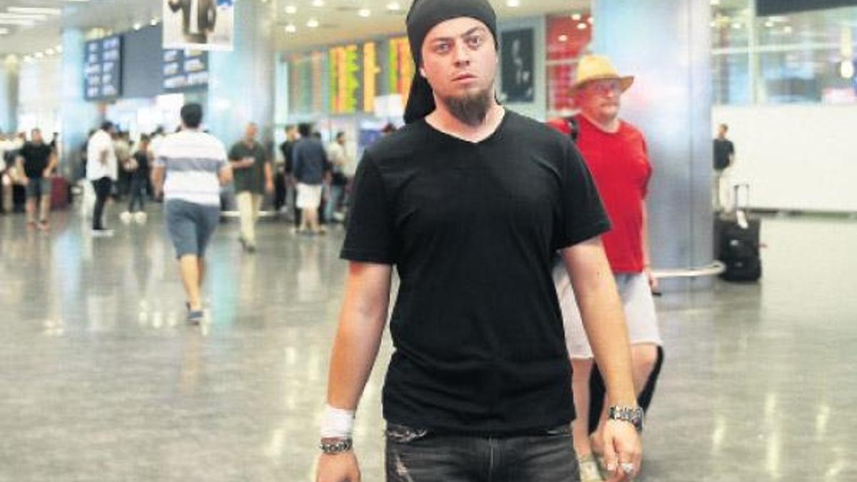 Aref kurtuldu sokan yılan öldü