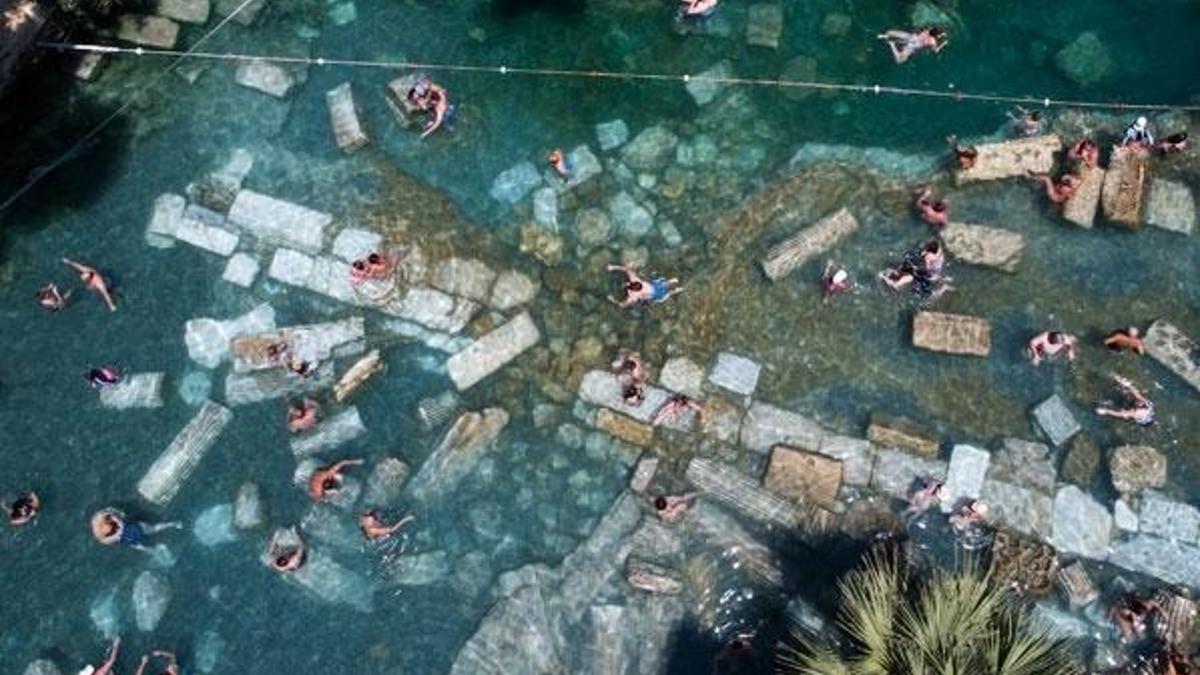 Pamukkale'deki "cehennem kapısı" ziyarete açılıyor