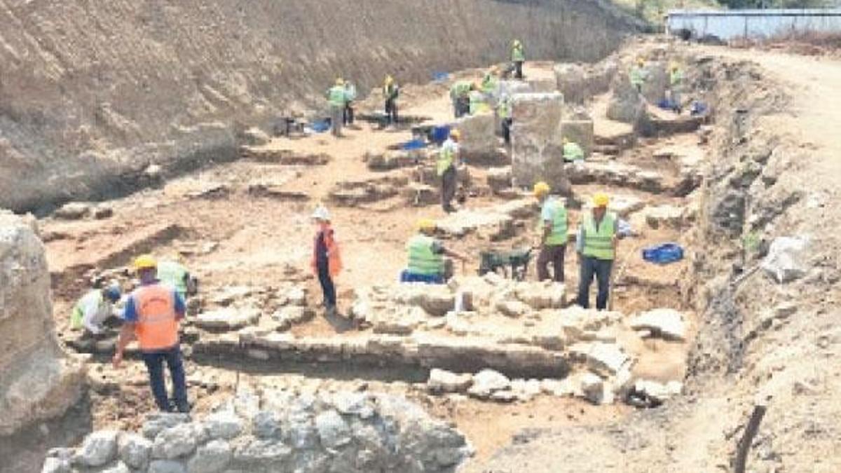 Haydarpaşa’dan binlerce yıllık tarih fışkırdı