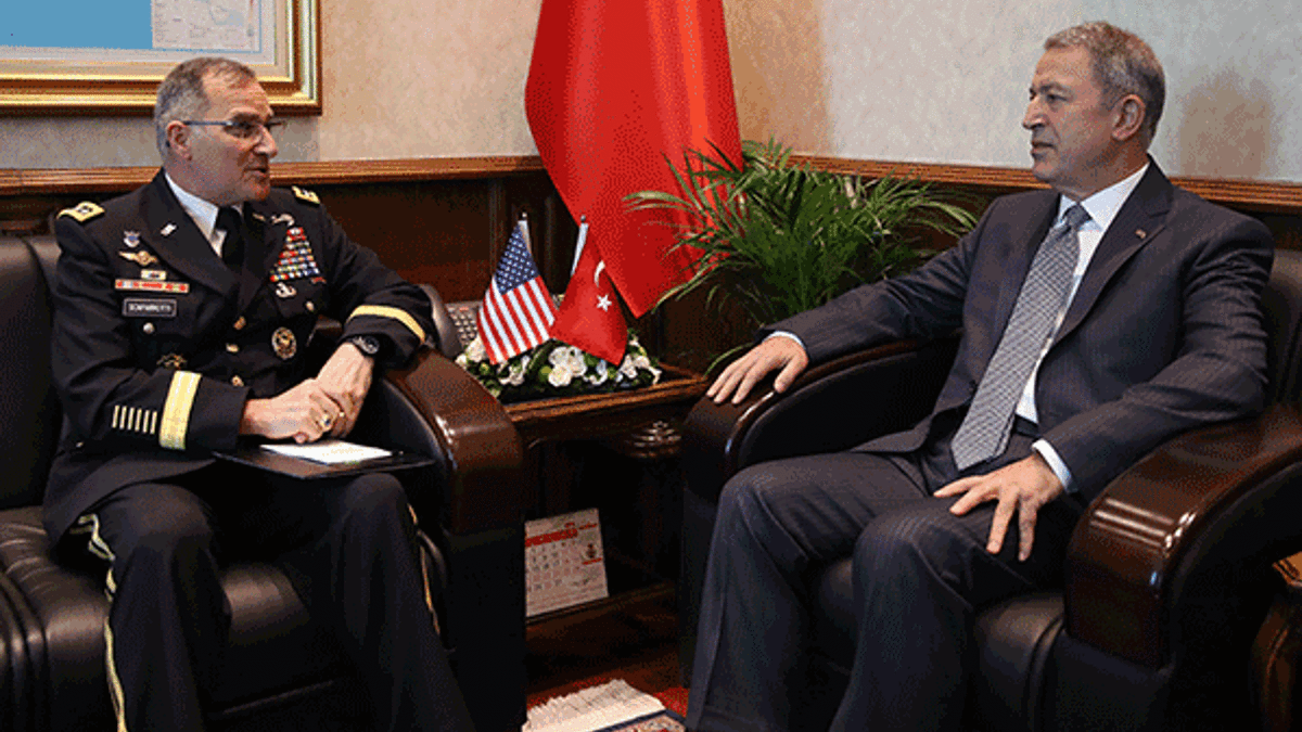 Bakan Akar Orgeneral Scaparrotti'yi kabul etti