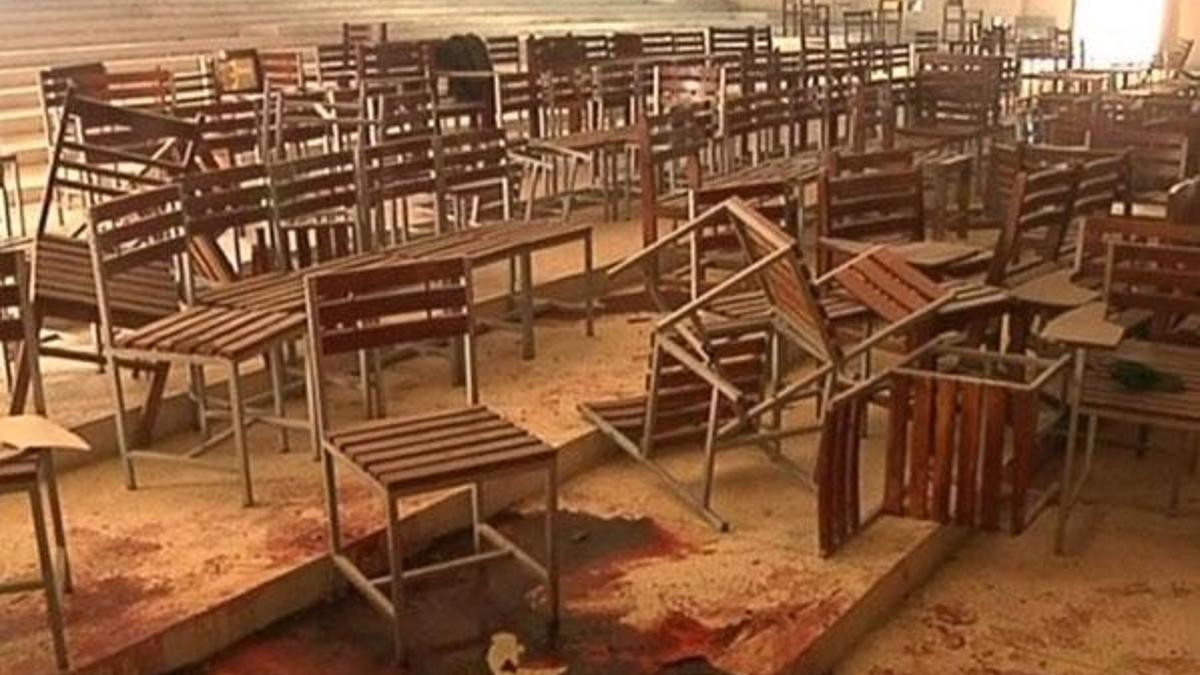 Pakistan'da 12 kız okuluna saldırı