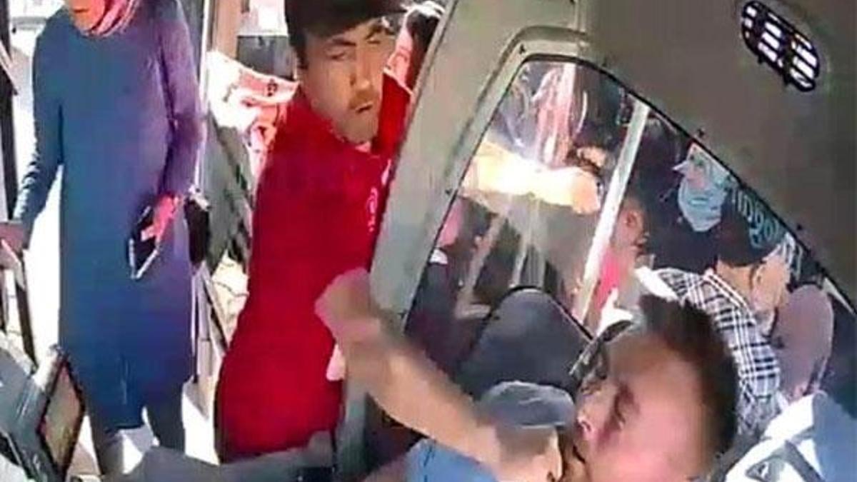 Yolcu otobüsünde büyük kavga