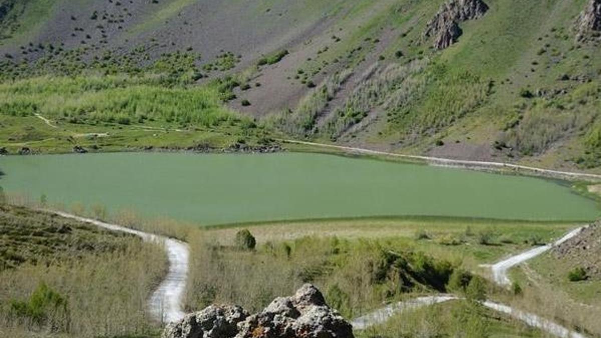 Dünyada ikinci: Denizden 2 kilometre yüksekte su keyfi