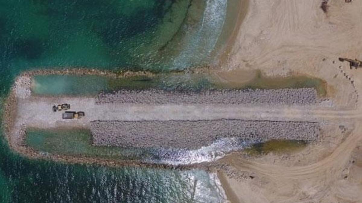 Skandal duvar inşaatı devam ediyor
