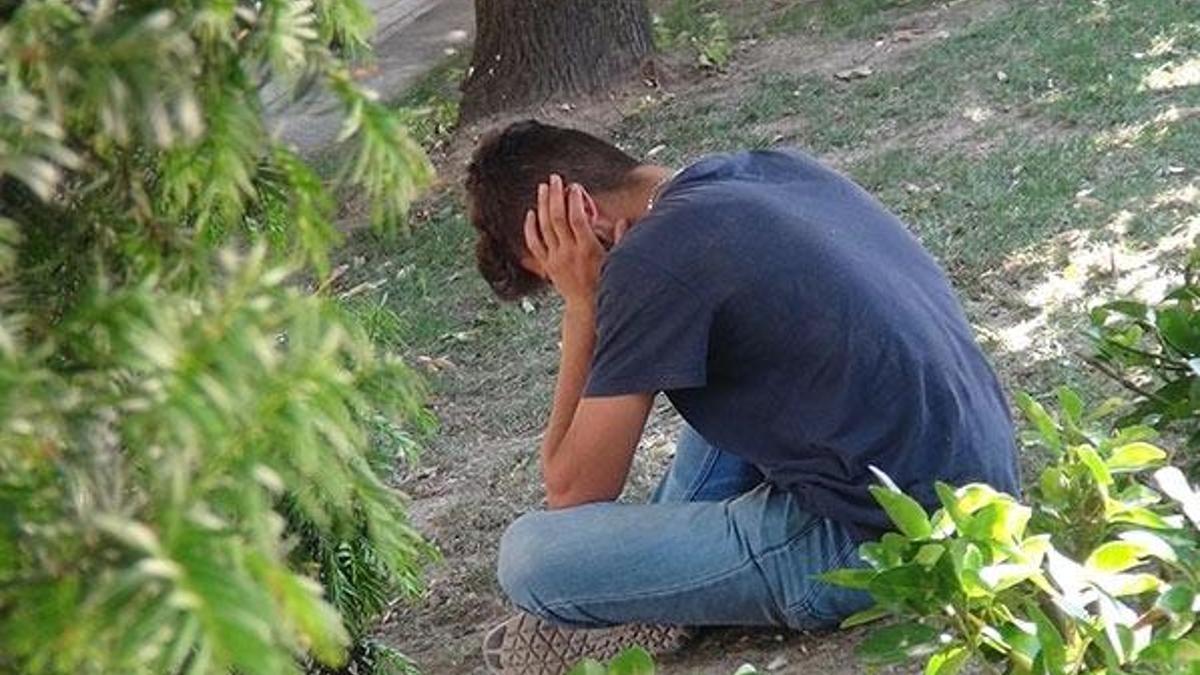Taksim Gezi Parkı’nda çakmak gazı çekip, kendinden geçti