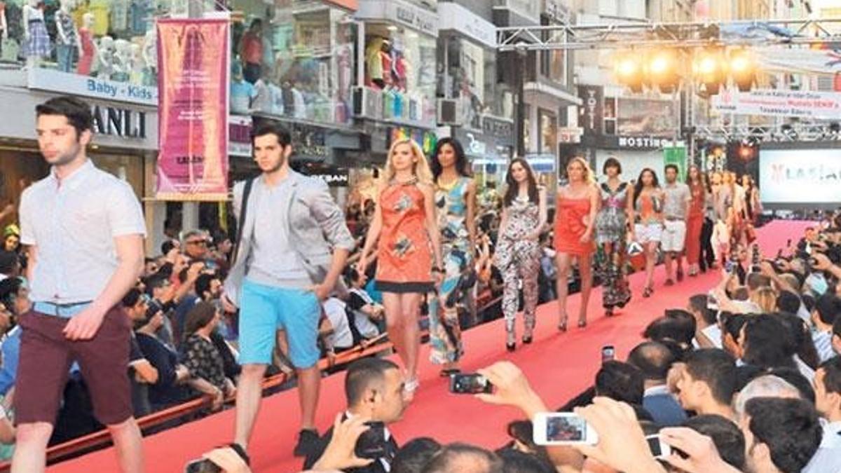 Laleli’de Lale Devri