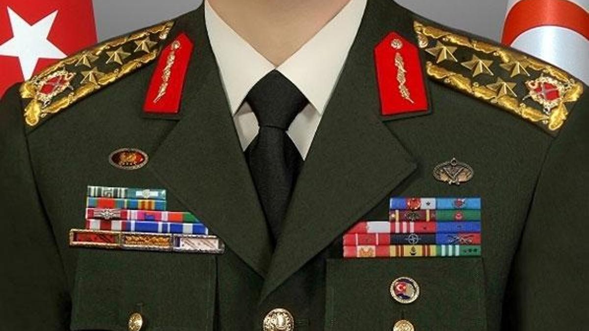 TSK’da 121 general ve amirale atama