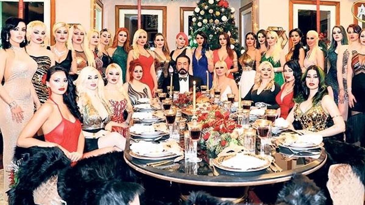 Cinsel istismar iddiası üzerine Adnan Oktar ve 'Kedicikler'e DNA testi yapıldı