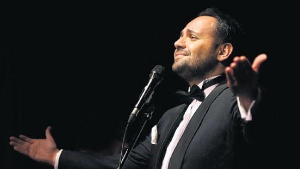 Zeki Müren şarkılarına tenor dokunuşu