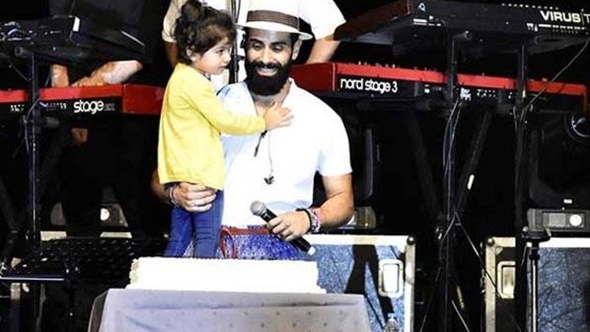 Gökhan Türkmen'e pastalı sürpriz
