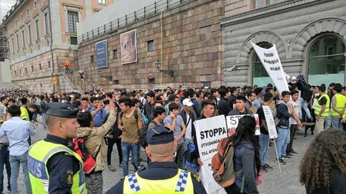 İsveç'te Afgan göçmenlere destek