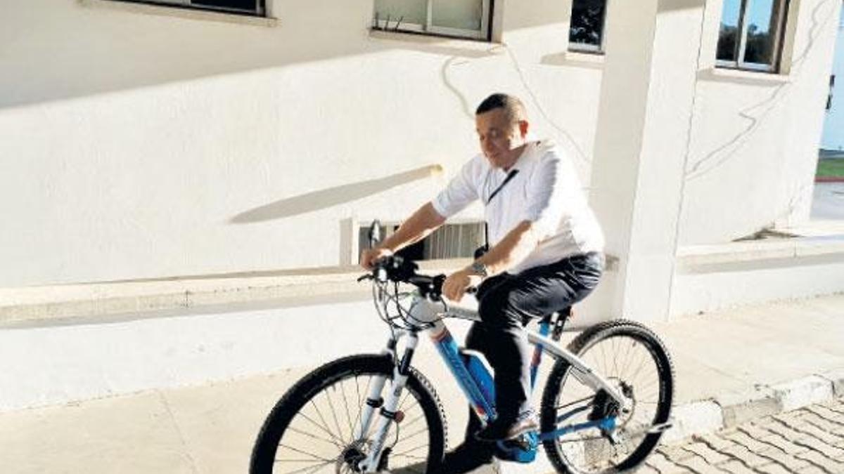 Denktaş’tan 23 bin liralık bisiklet
