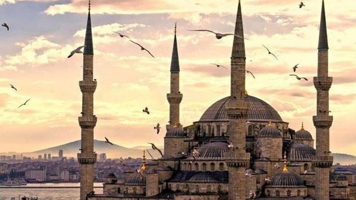 En anlamlı Cuma mesajları! 17 Ağustos Cuma namazı saatleri