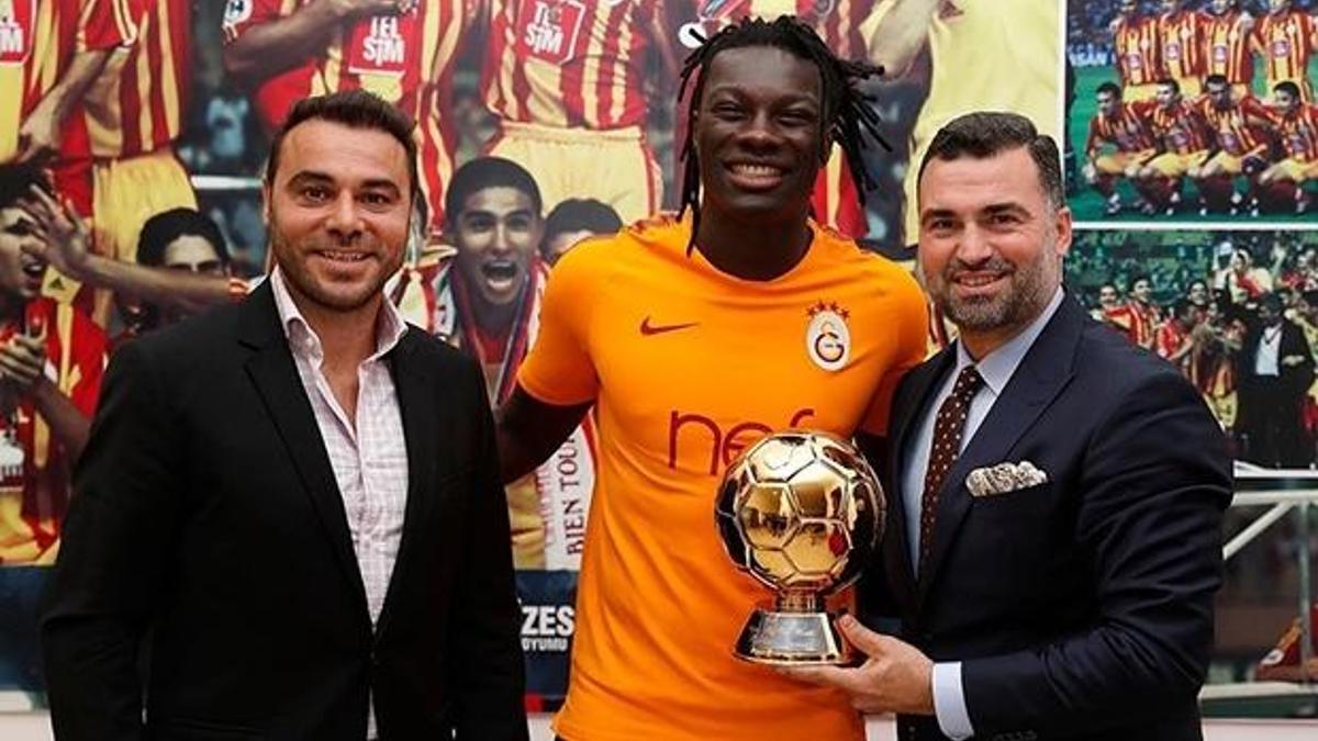 TPFD'den Gomis'e "Altın Top" ödülü
