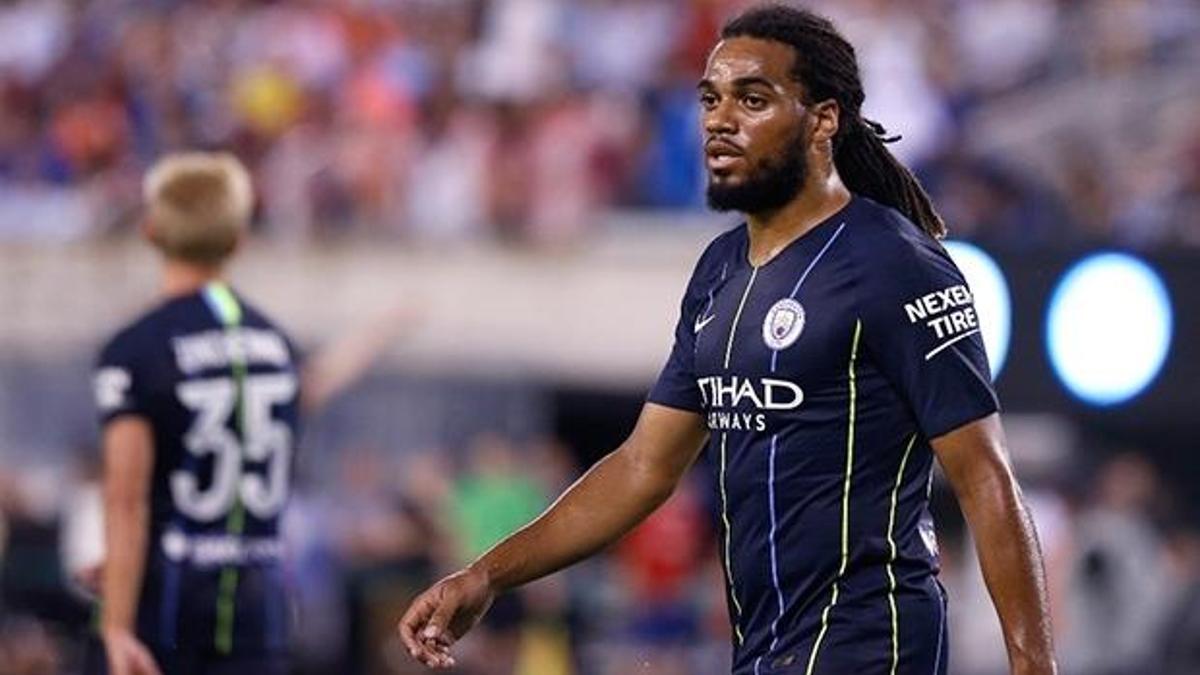 Galatasaray'a Denayer'den kötü haber