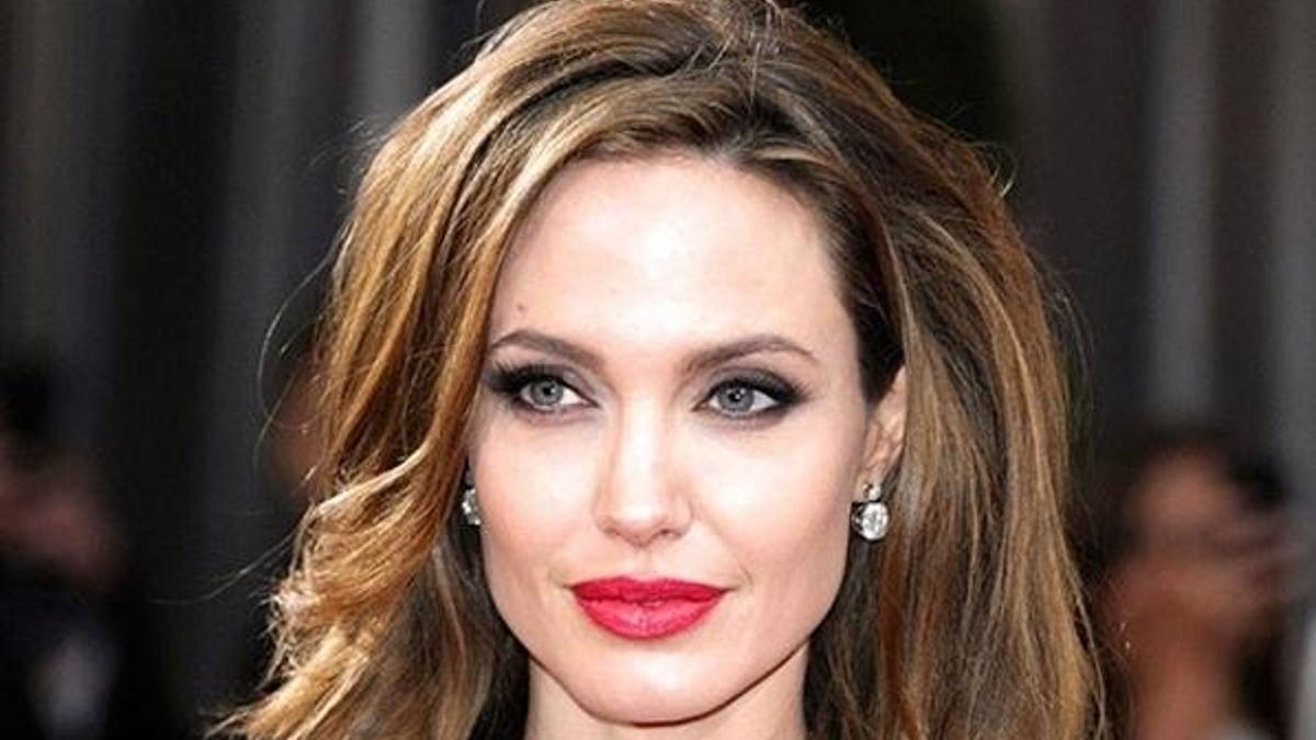 Angelina Jolie'den Kofi Annan mesajı: Beni derinden üzdü