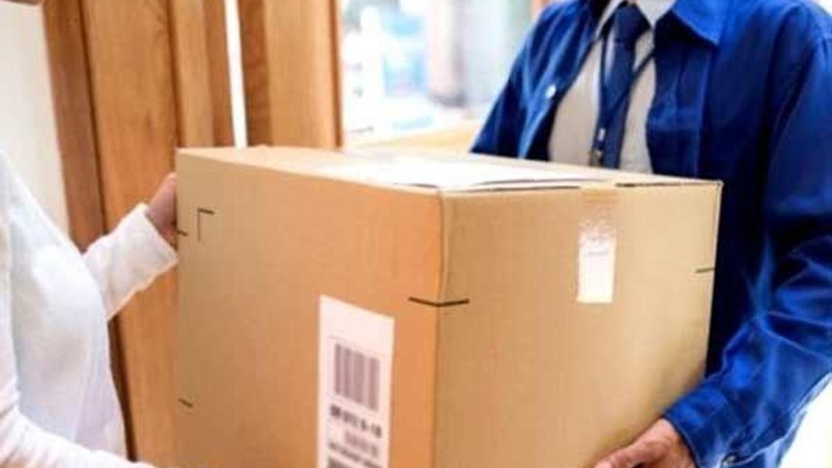 Arefe günü (yarın) kargolar açık mı?