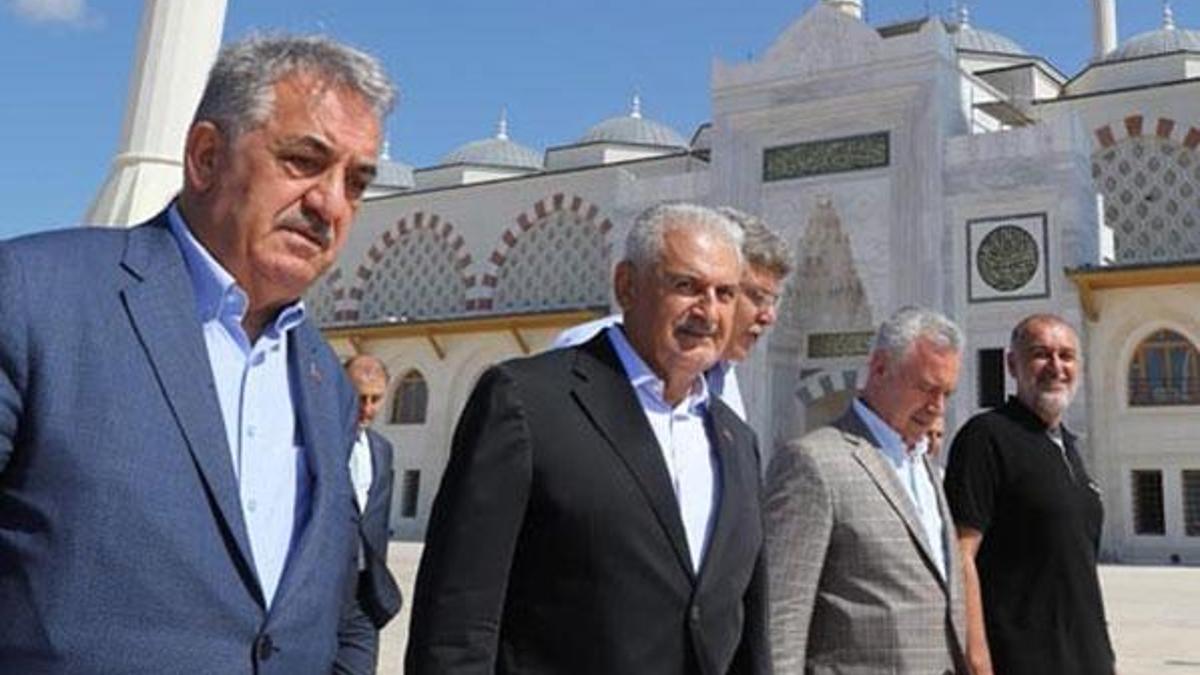 TBMM Başkanı Yıldırım İstanbul'da Çamlıca Camisi'nde inceleme yaptı