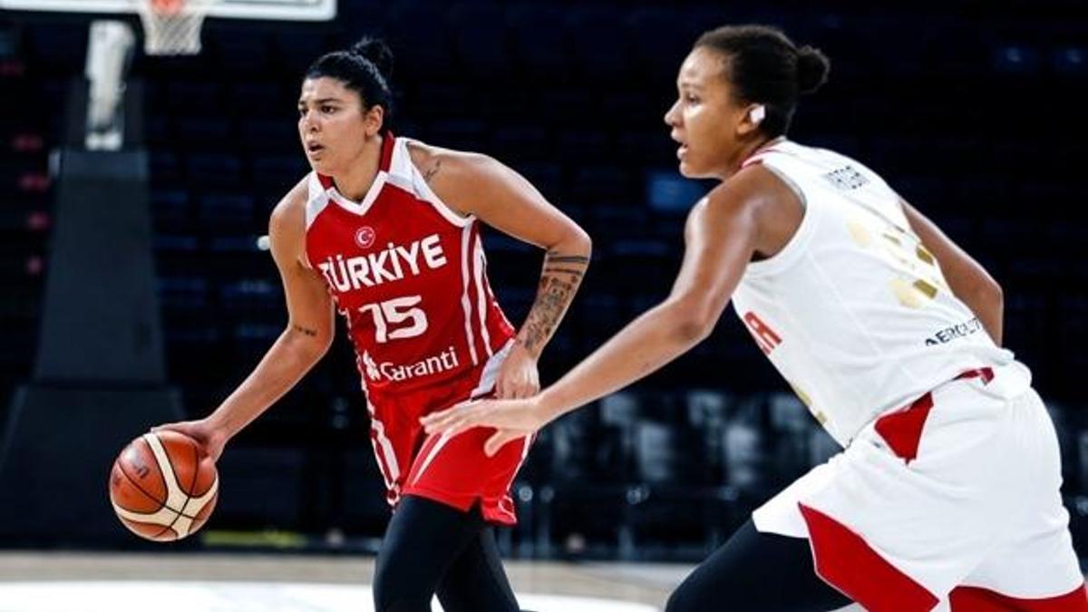 Potanın Perileri Rusya'yı devirdi