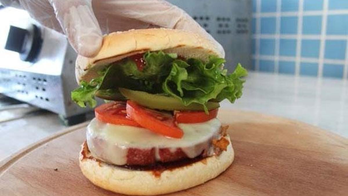 Tadına bakan vazgeçemiyor! Osmanlı Hamburgeri