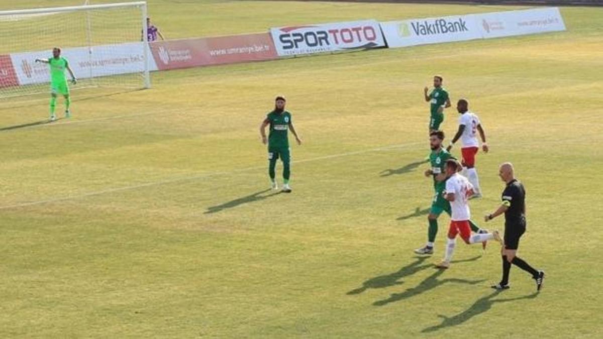 Ümraniyespor 2 golle kazandı