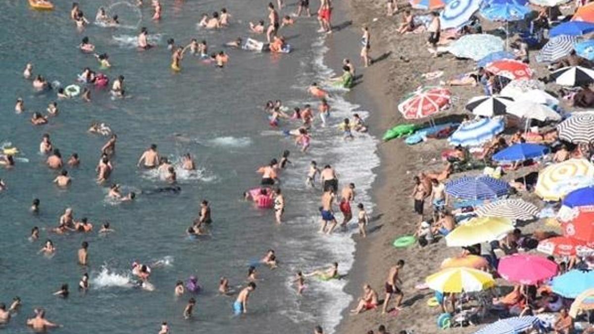 Sıcak havadan bunalan oraya akın etti