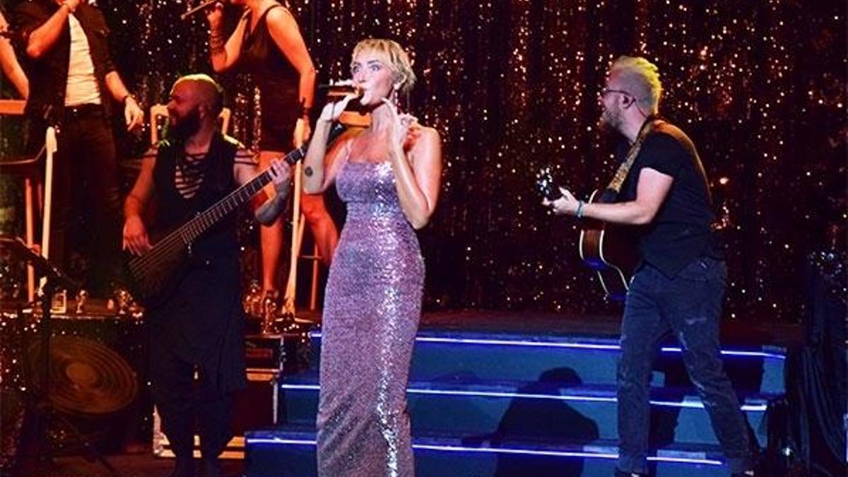 Sıla Bodrum sezonunu böyle kapattı