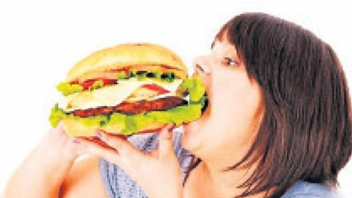 100 Türk erkeğinden 21’i kadınından 41’i OBEZ!