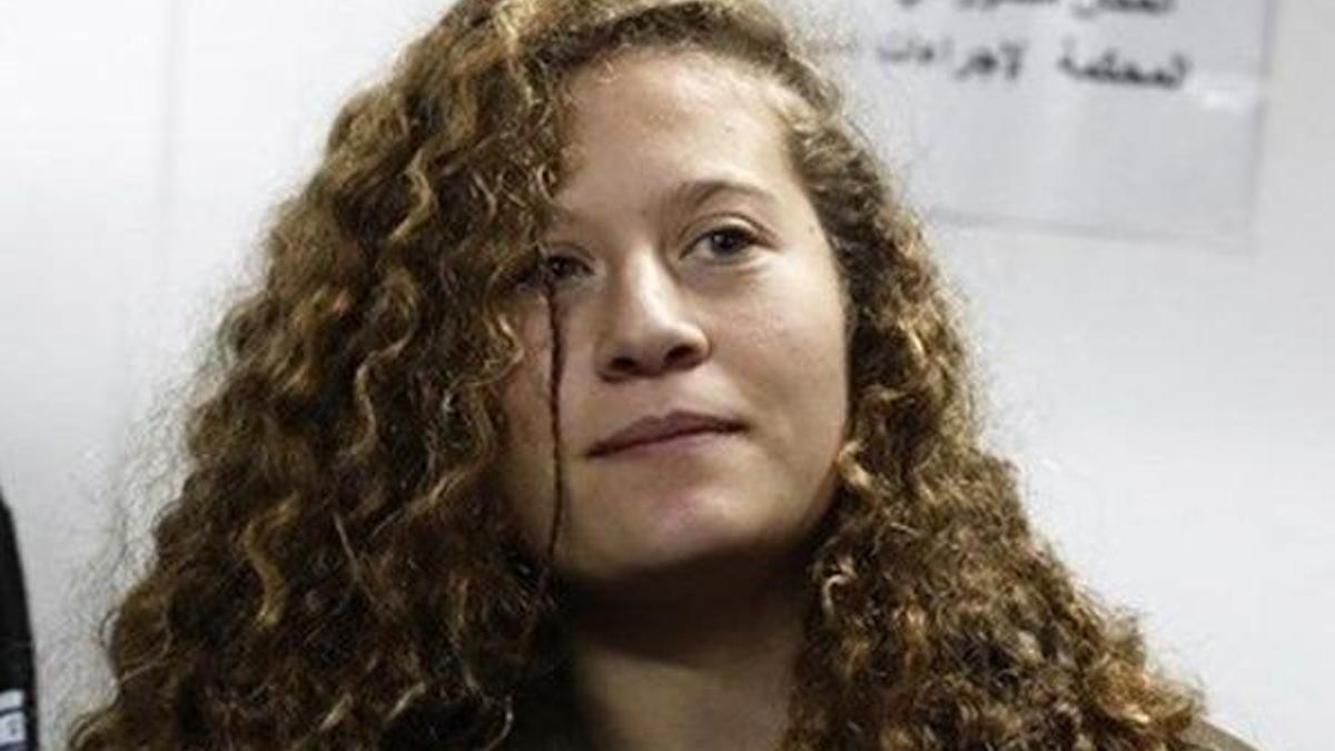 İsrail’den Ahed et-Tamimi ve ailesine yurt dışına çıkış yasağı