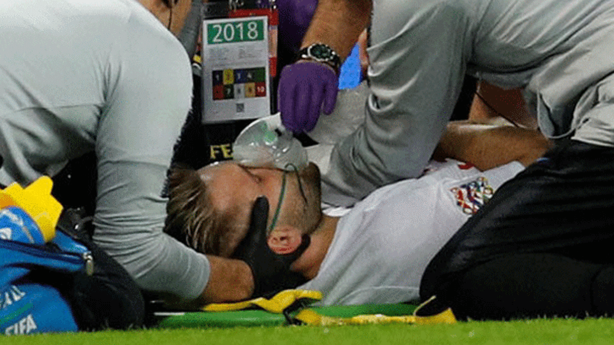 Luke Shaw milli maçta bilincini kaybetti!